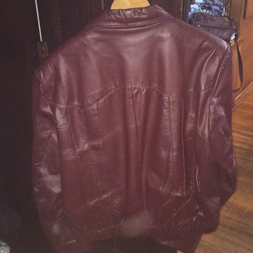 Leather jacket - Picture 3 of 5